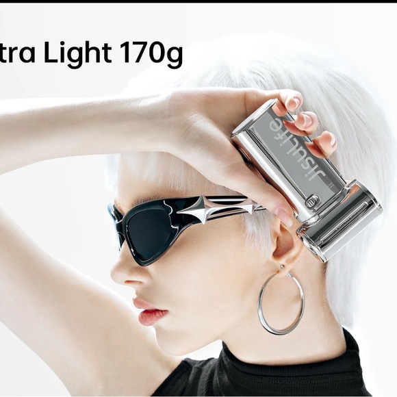 Silver Handheld Fan - Picture 6 of 6